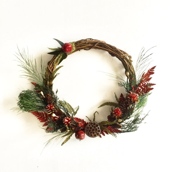 Sweeney Ridge Red Leatherfern Wreath | Dried Christmas Wreath | Preserved Wreath for Christmas